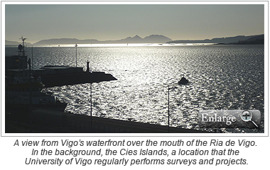 A view from Vigo’s waterfront over the mouth of the Ria de Vigo. In the background, the Cies Islands, a location that the University of Vigo regularly performs surveys and projects.
